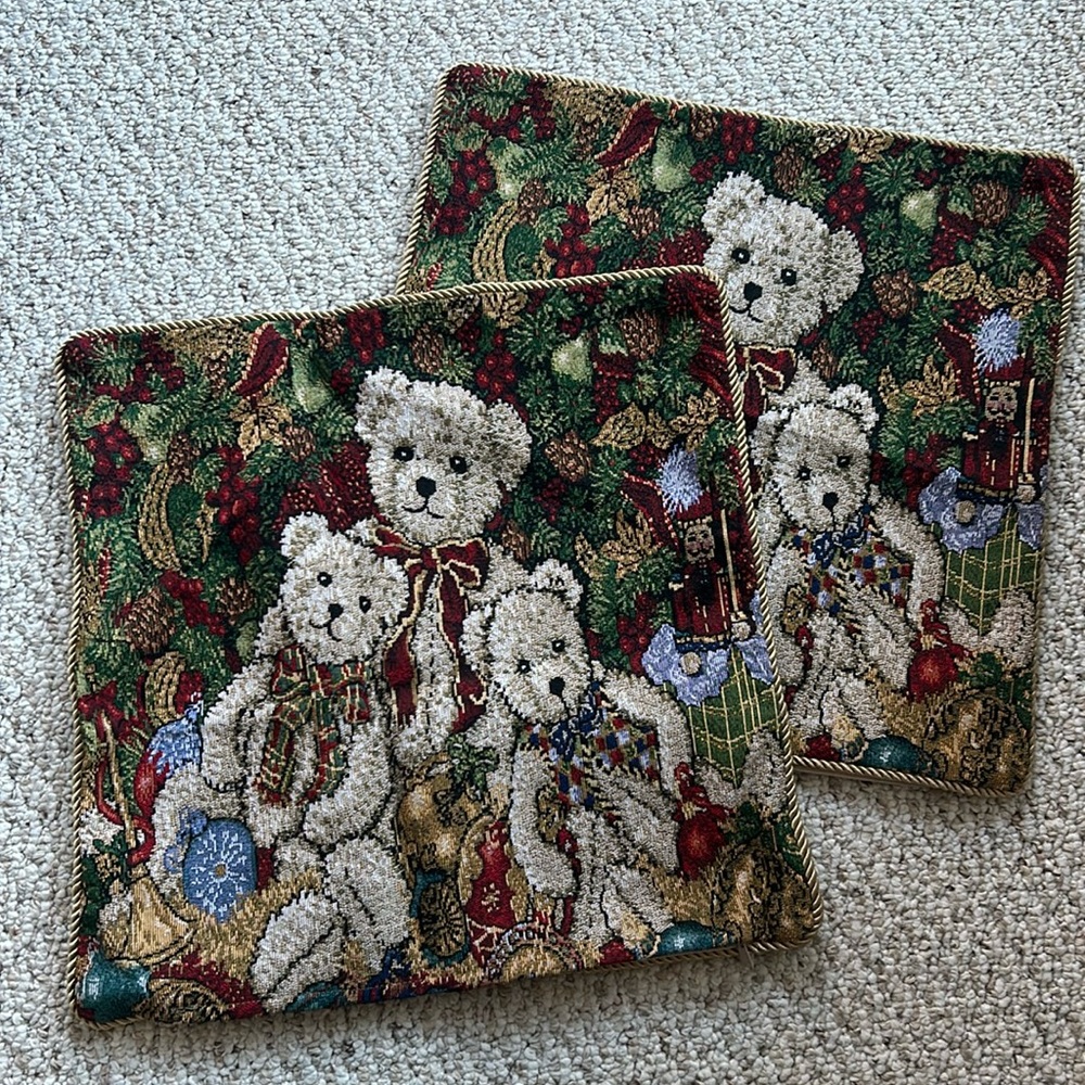 Tapestry Pillow Covers Christmas Holiday Bears Violet Linen 18x18